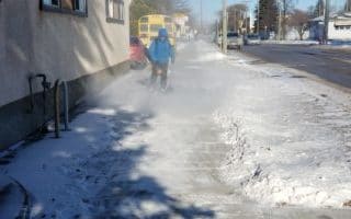 commercial-walkway-clearing