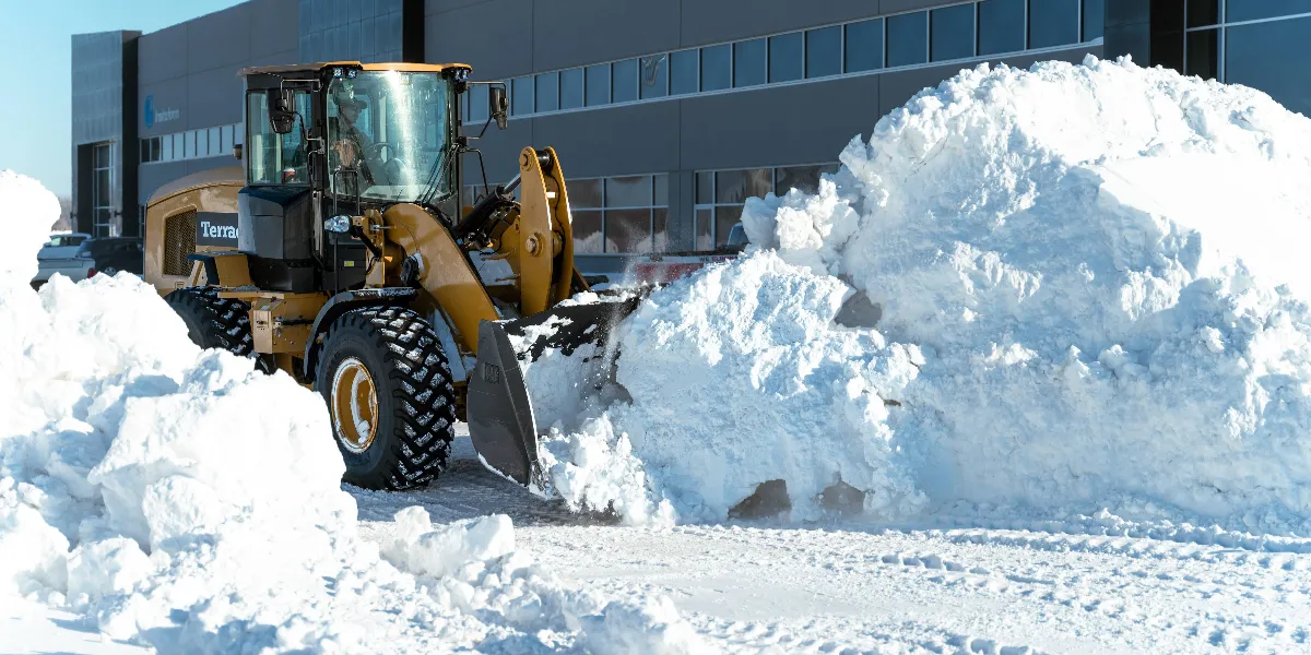 Why Mid-Season Snow Storage Becomes a Problem for Commercial Properties | Winnipeg