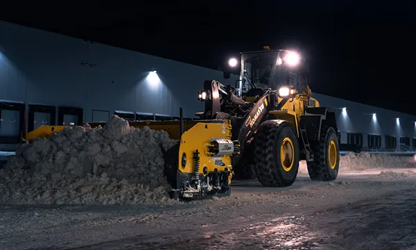 Industrial snow removal in Fort Garry and South Winnipeg