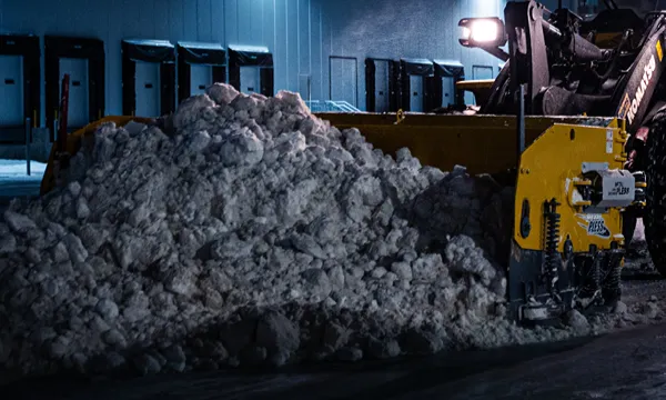 Commercial snow removal in Regent and Kildonan Winnipeg